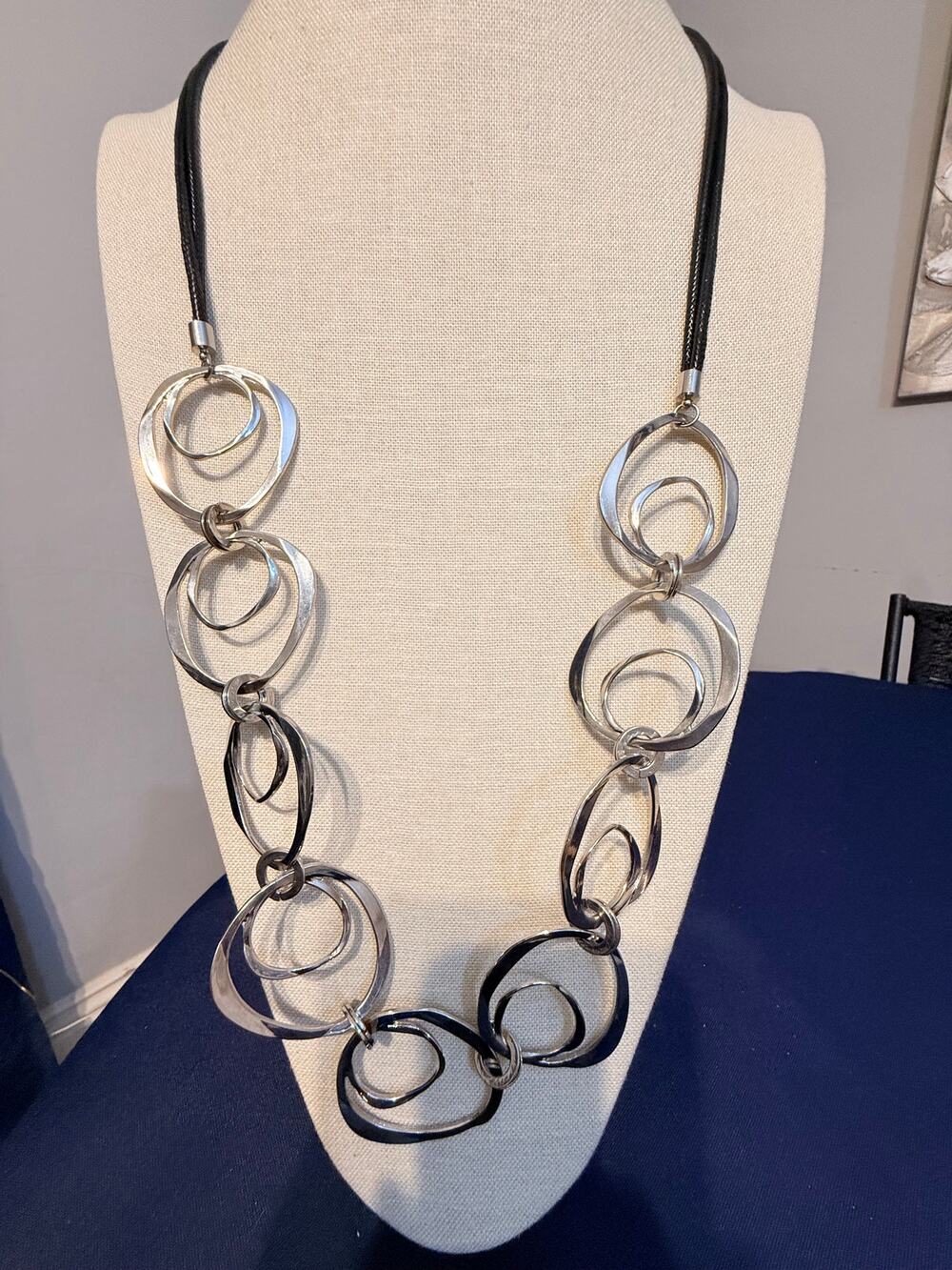 Silver Tone Open Circle Statement Necklace 17”